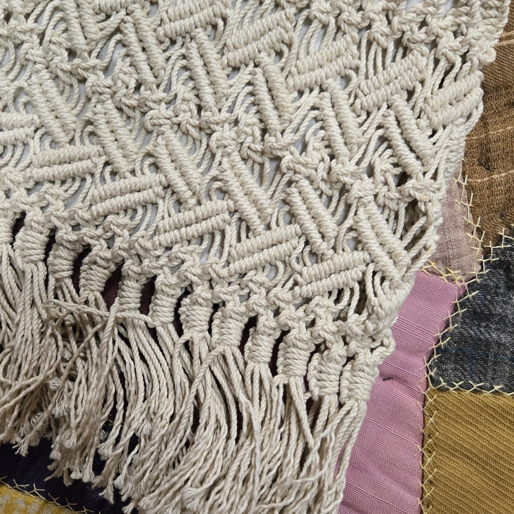 Vintage Handcrafted Cream Macramé Bag With Acrylic Handles - Picture 3 of 8